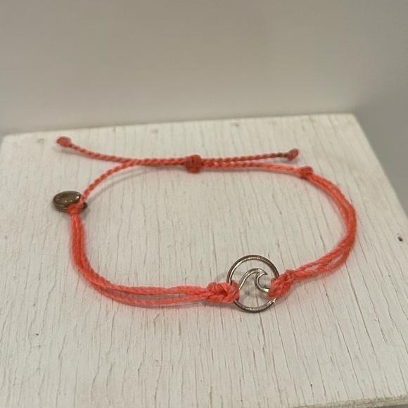 Pura Vida Neon Pink Wave Bracelet - Adjustable String - Picture 1 of 4
